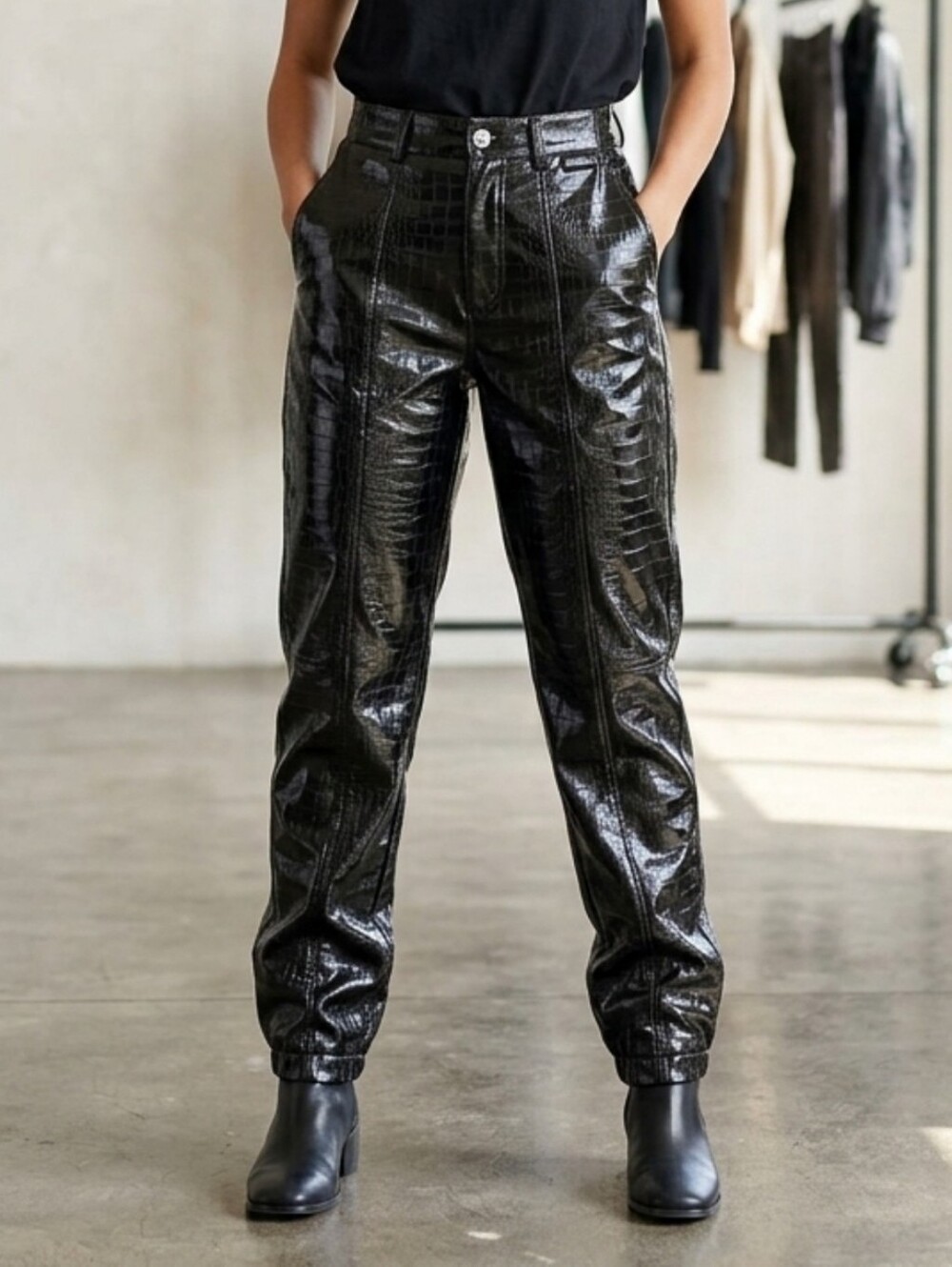 🛍A New Day Ladies Size 8 Faux Leather Snake Skin Print Pants Ankle Length